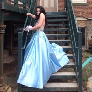 sherri hill two piece prom dress.